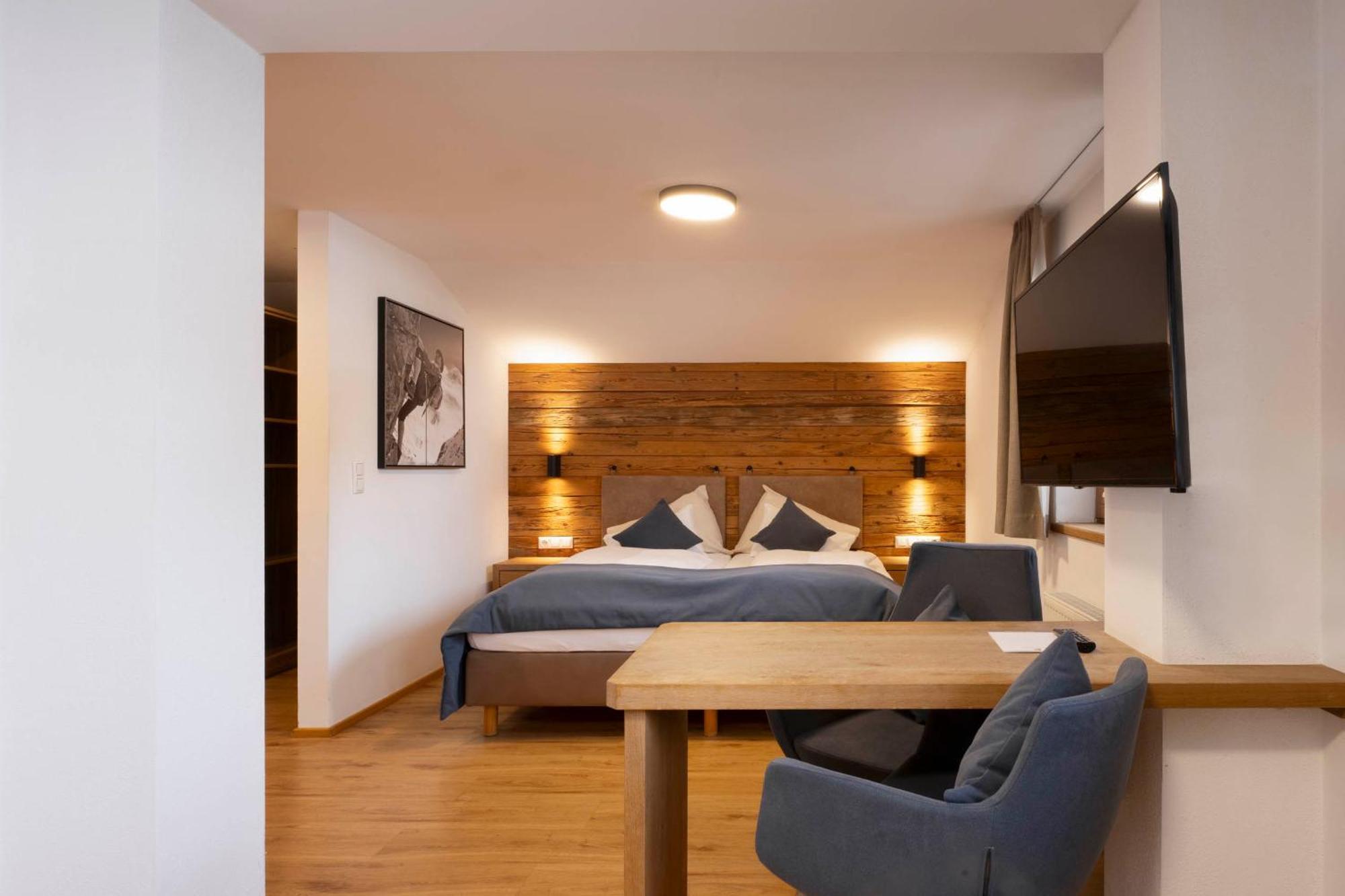 Hotel Brugger Fulpmes Exterior foto