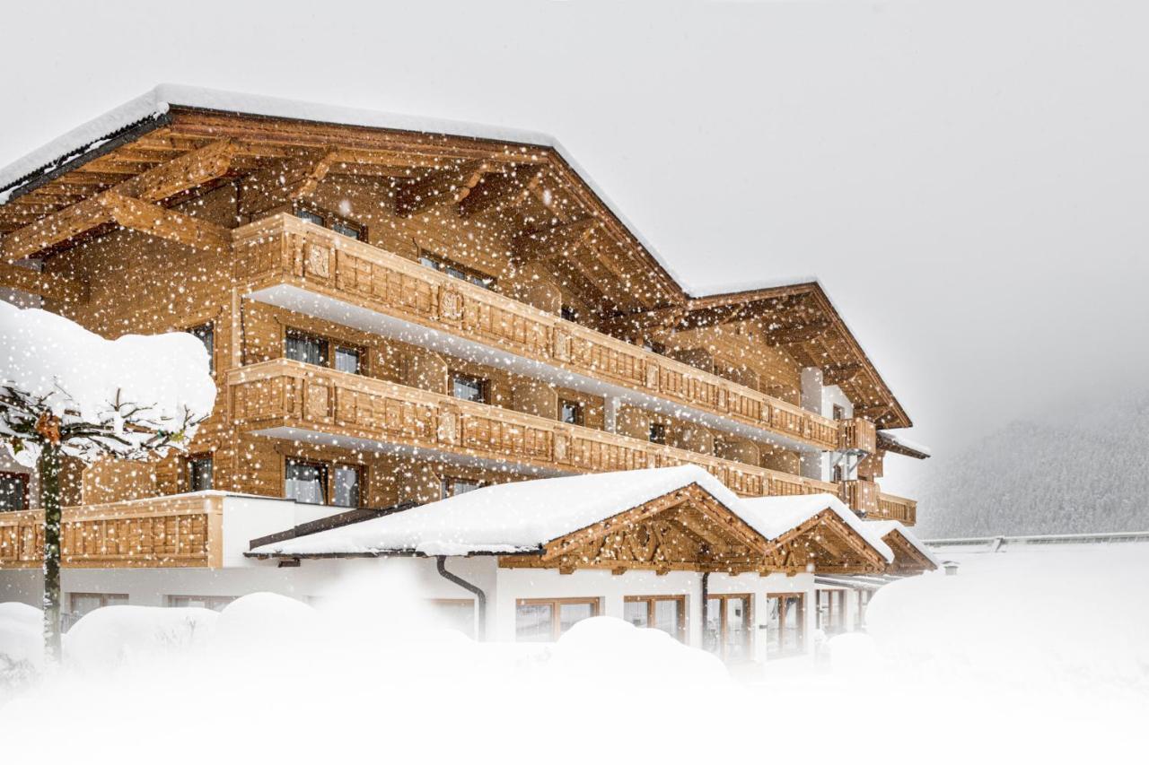 Hotel Brugger Fulpmes Exterior foto
